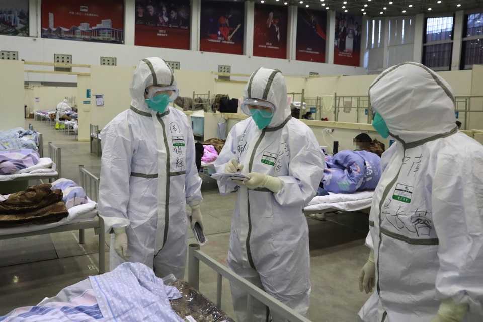 Ít nhất 500 nhân viên y tế Vũ Hán nhiễm virus corona - 1 Ít nhất 500 nhân viên y tế Vũ Hán nhiễm virus corona - 1