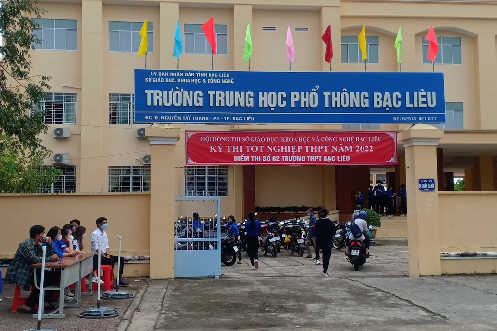 Hơn 1 triệu thí sinh hồi hộp làm thủ tục thi tốt nghiệp THPT 2022 - 30 Hơn 1 triệu thí sinh hồi hộp làm thủ tục thi tốt nghiệp THPT 2022 - 30