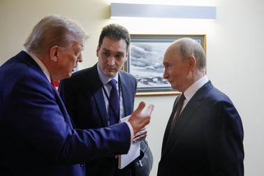 Ông Putin nói tiếng Anh với ông Trump ở Alaska