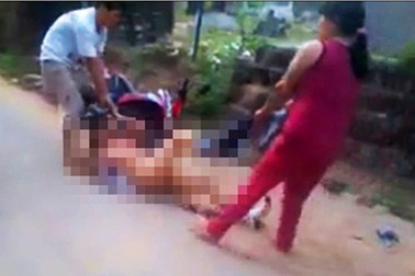 Người đàn bà lột đồ tình địch giữa đường được nhiều người xin giảm án