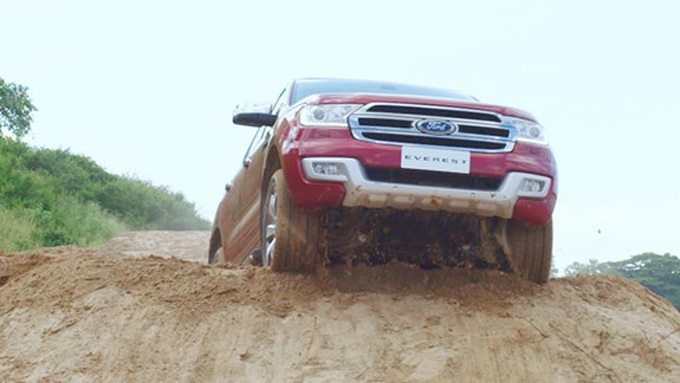 Những mẹo Off-Road giúp bạn chinh phục mọi địa hình cùng Ford Everest - Ảnh 2.