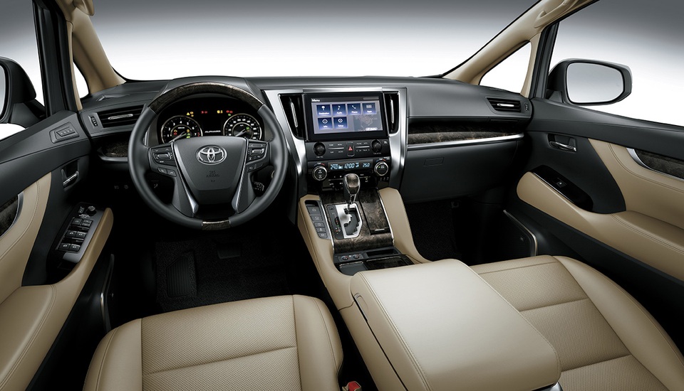 Toyota Alphard 2021 về VN: Chuyên cơ mặt đất tăng giá gần 200 triệu đồng - 2 Toyota Alphard 2021 về VN: Chuyên cơ mặt đất tăng giá gần 200 triệu đồng - 2