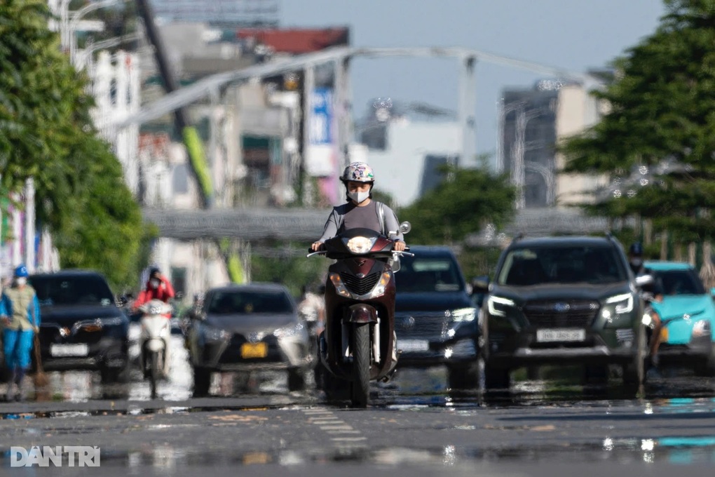 Nhiều nơi ở Bắc Bộ và Trung Bộ nắng nóng gay gắt - 1 Nhiều nơi ở Bắc Bộ và Trung Bộ nắng nóng gay gắt - 1
