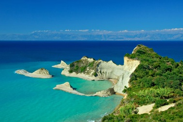 Kẹt tiền, châu Âu rao bán cung điện, lâu đài và đảo quý