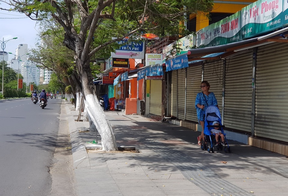 Nha Trang: Khách sạn, nhà hàng vẫn đóng cửa, trầm lắng trong dịp lễ 30/4 - 3 Nha Trang: Khách sạn, nhà hàng vẫn đóng cửa, trầm lắng trong dịp lễ 30/4 - 3