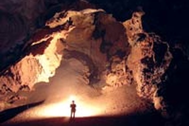 Kỳ I: Bí ẩn những hang Rục