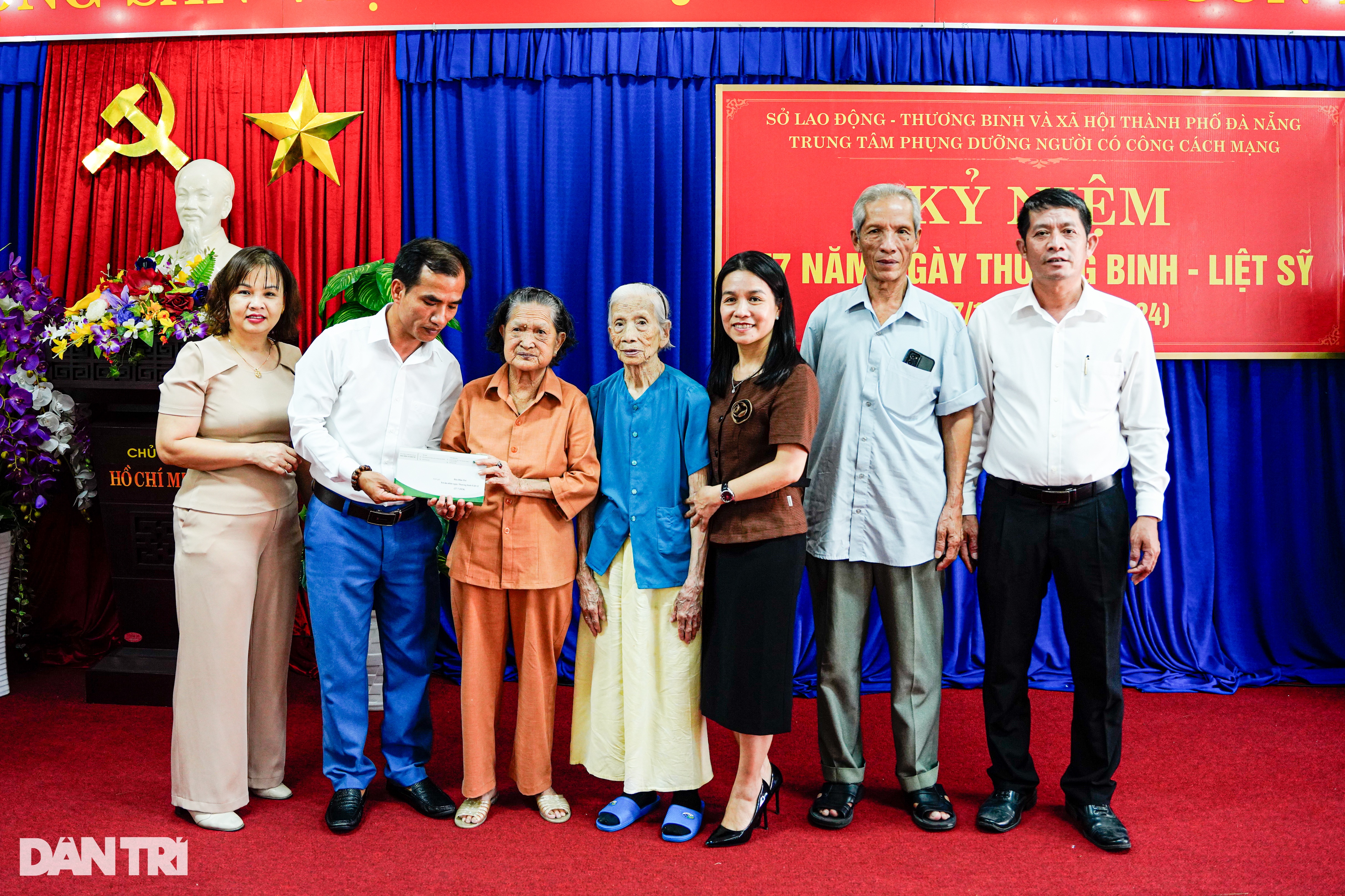 Lan tỏa lòng biết ơn và trách nhiệm với người có công cách mạng - 12 Lan tỏa lòng biết ơn và trách nhiệm với người có công cách mạng - 12