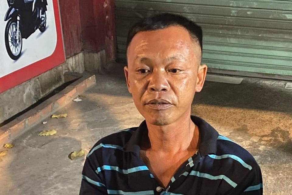 Bắt kẻ đồi bại hiếp dâm bé gái 2 tuổi - 1 Bắt kẻ đồi bại hiếp dâm bé gái 2 tuổi - 1