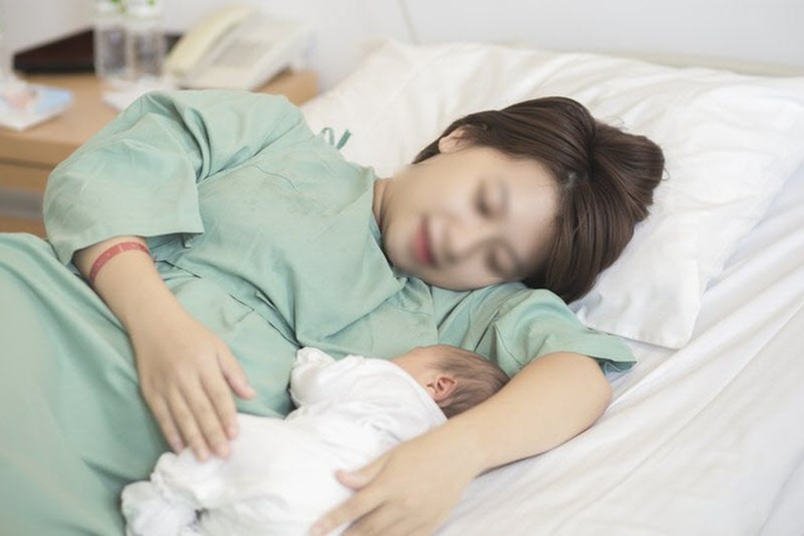 Vợ chồng sinh 2 con một bề chưa được khen thưởng, động viên kịp thời - 1 Vợ chồng sinh 2 con một bề chưa được khen thưởng, động viên kịp thời - 1