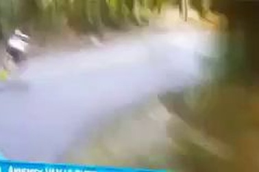 Nhìn lại tai nạn kinh hoàng của Annemiek van Vleuten