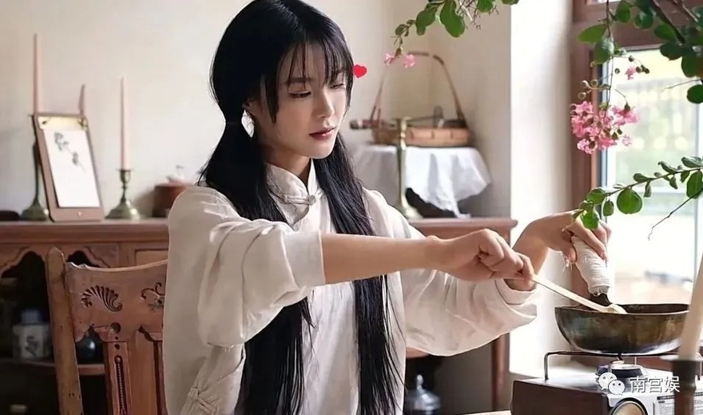 Ở ẩn hơn một năm, tiên nữ đồng quê Lý Tử Thất dần bị thay thế - 4 Ở ẩn hơn một năm, tiên nữ đồng quê Lý Tử Thất dần bị thay thế - 4