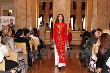Ấn tượng đêm văn hóa Việt Nam "Bản sắc trong đa dạng" tại Đức