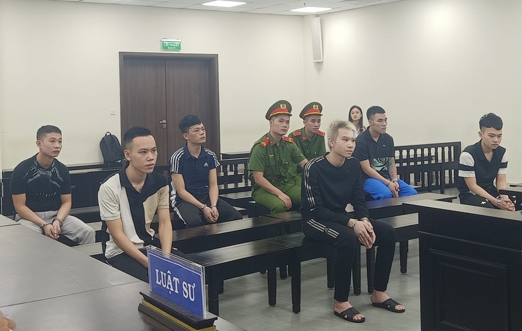 Sau câu nói thằng nào thích đánh solo, thanh niên bị đâm tử vong - 1 Sau câu nói thằng nào thích đánh solo, thanh niên bị đâm tử vong - 1