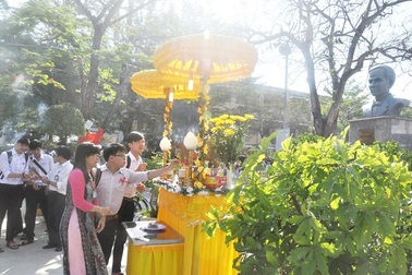 Học sinh Đà Nẵng tưởng niệm 100 năm ngày mất chí sĩ Thái Phiên