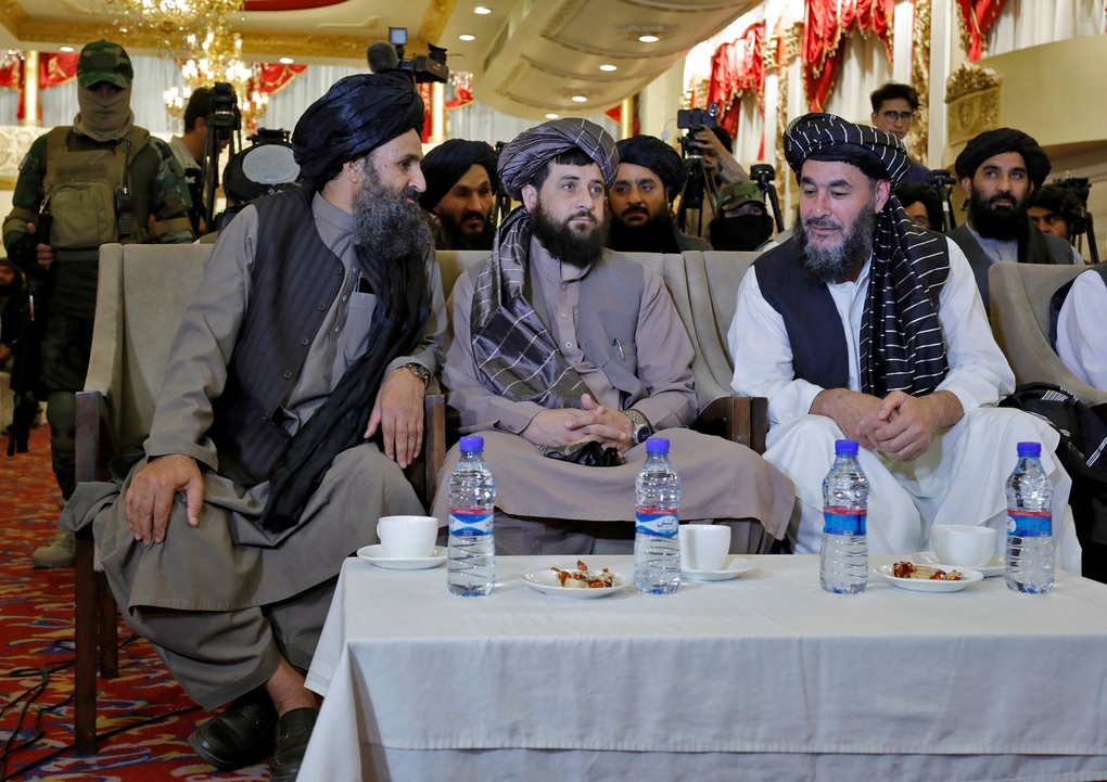Taliban trả tự do cho một kỹ sư Mỹ - 1 Taliban trả tự do cho một kỹ sư Mỹ - 1