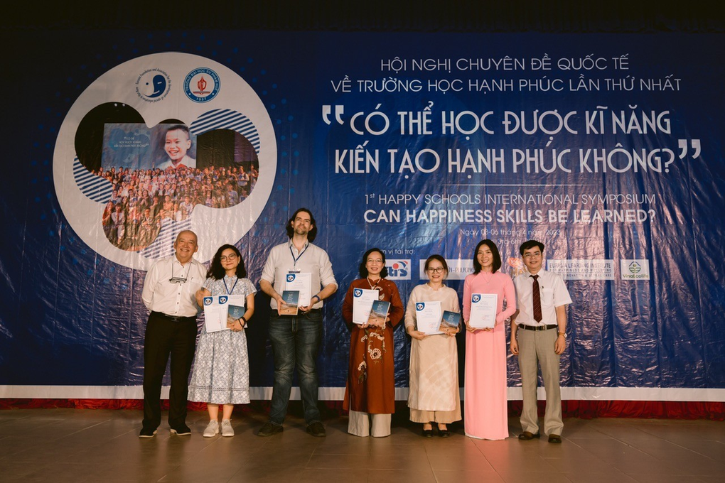 Trạm hạnh phúc cho trẻ em: Tham vọng viển vông hay ước mơ thực tế? - 2 Trạm hạnh phúc cho trẻ em: Tham vọng viển vông hay ước mơ thực tế? - 2