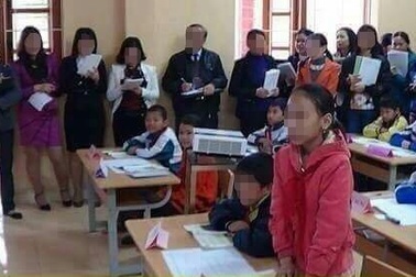 "Nghẹt thở" với bức ảnh dự giờ… nặng hơn ngàn tấn