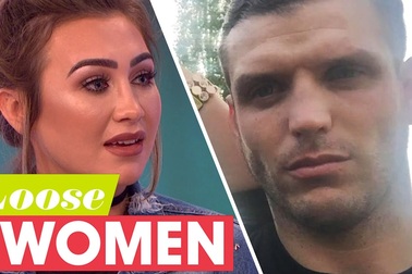 Lauren Goodger bênh vực bạn trai