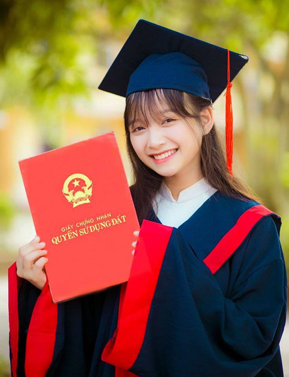 Nét đẹp dung dị của nữ sinh xứ Nghệ nổi tiếng nhờ một bức ảnh - 1 Nét đẹp dung dị của nữ sinh xứ Nghệ nổi tiếng nhờ một bức ảnh - 1