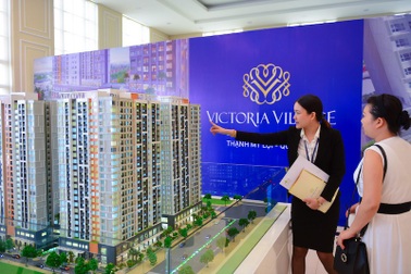 Tìm căn hộ ở khu Đông khi nguồn cung khan hiếm