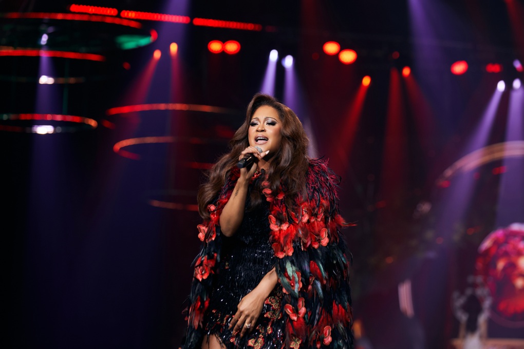 Ngôi sao Shontelle khoe giọng hát live, tiết lộ sẽ ở lại Việt Nam lâu hơn - 1 Ngôi sao Shontelle khoe giọng hát live, tiết lộ sẽ ở lại Việt Nam lâu hơn - 1