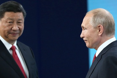Nga - Trung Quốc trở thành bạn thân vì... Mỹ?