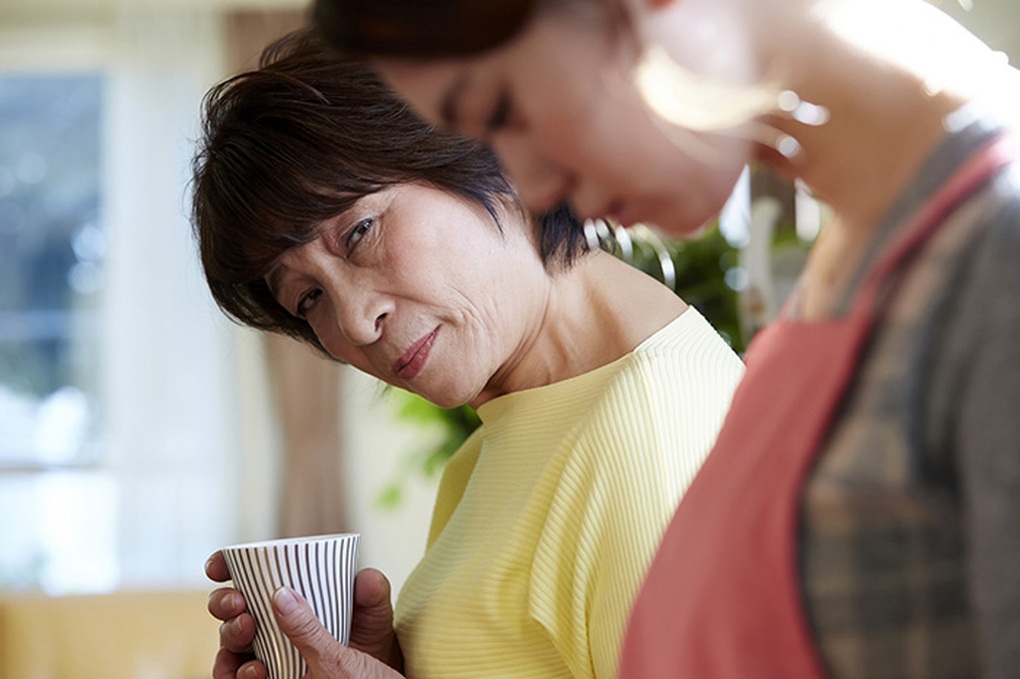 Con dâu tương lai bỗng dưng hoảng hốt khi gặp bạn thân của tôi - 1 Con dâu tương lai bỗng dưng hoảng hốt khi gặp bạn thân của tôi - 1