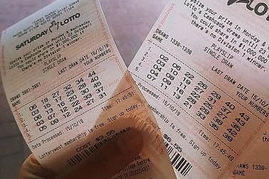 Tin lời nhà ngoại cảm, mua vé số trúng độc đắc hơn 20 tỷ đồng