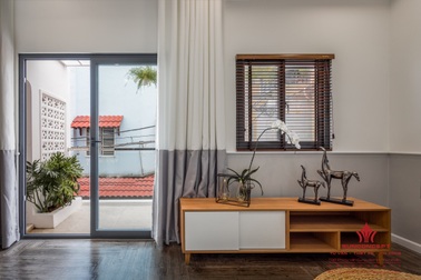 Cải tạo nhà cũ nát thành biệt thự đẹp ngỡ ngàng