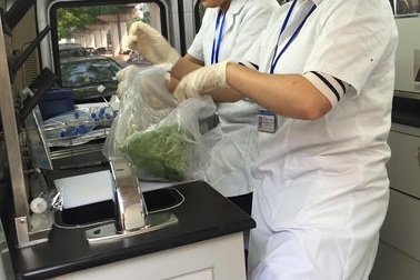 Niêm phong, xét nghiệm rau cải của nhà hàng Bia Hải Xồm
