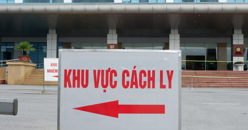 Vì sao tiếp viên hàng không mắc Covid-19 không cách ly tập trung 14 ngày? - 1 Vì sao tiếp viên hàng không mắc Covid-19 không cách ly tập trung 14 ngày? - 1