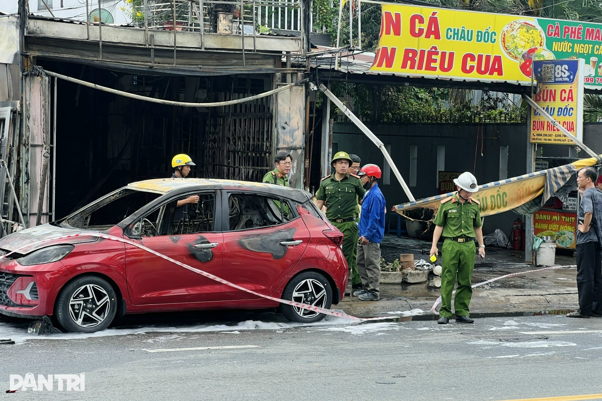 Vụ đổ xăng dọa vợ gây cháy ở Bình Dương: Người chồng hoảng loạn cầu cứu - 3