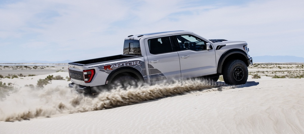 Siêu bán tải F-150 Raptor R ra mắt, sở hữu công suất 700 mã lực - 11 Siêu bán tải F-150 Raptor R ra mắt, sở hữu công suất 700 mã lực - 11