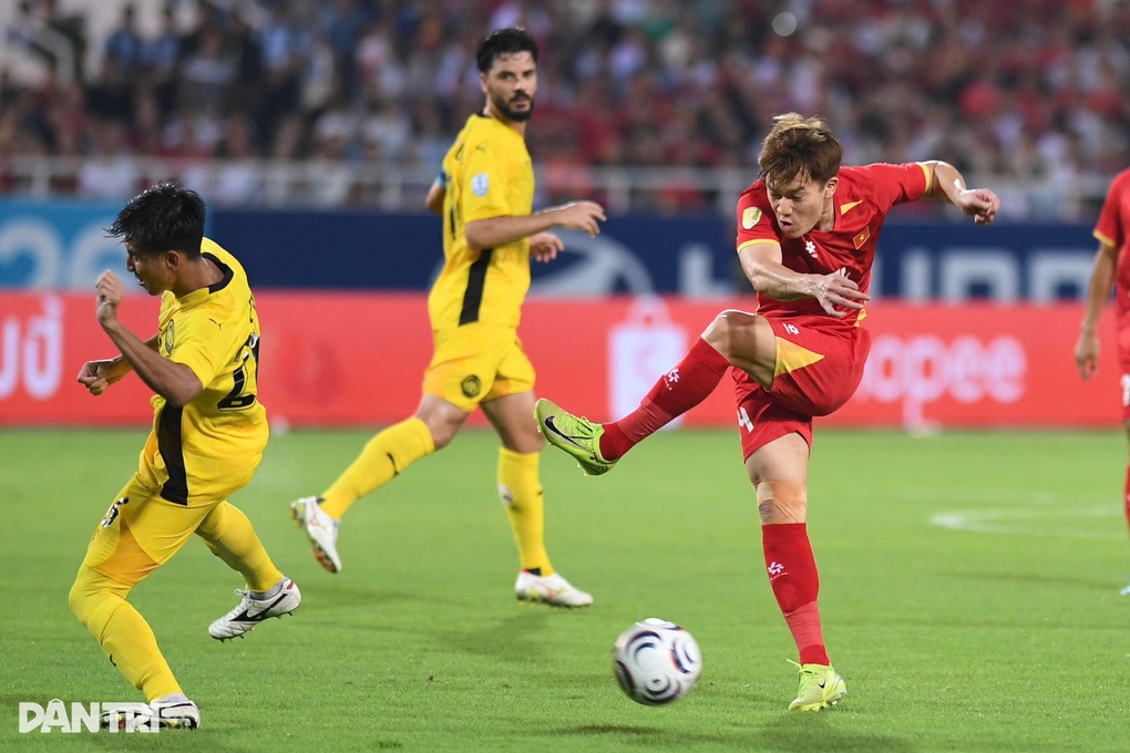 Đội tuyển Việt Nam lập hàng loạt kỷ lục nếu vô địch ASEAN Cup 2026 - 1 Đội tuyển Việt Nam lập hàng loạt kỷ lục nếu vô địch ASEAN Cup 2026 - 1