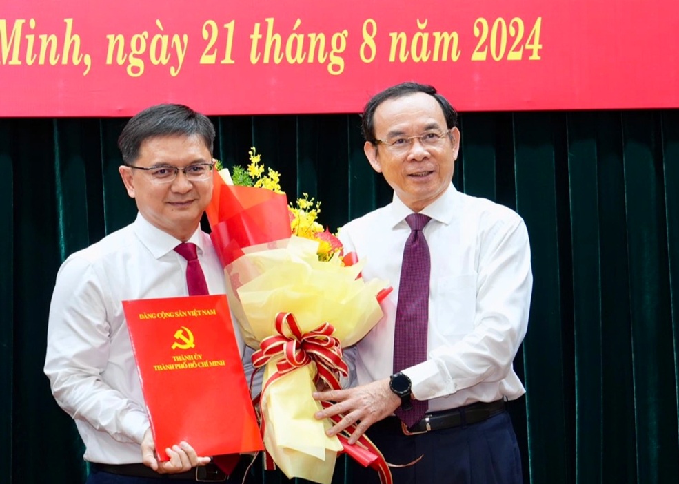 हो ची मिन्ह सिटी पार्टी समिति ने स्थायी समिति में 4 सदस्यों को जोड़ा - 2 Thành ủy TPHCM bổ sung 4 ủy viên Ban Thường vụ - 2