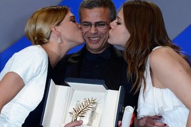 Phim về đề tài đồng tính nữ giành Cành cọ vàng 