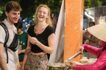 Doanh nghiệp du lịch "than" tuyển không ra nhân sự giao tiếp nước ngoài