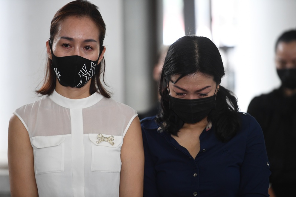 Gia đình, bạn bè đau lòng đưa tiễn Hoa hậu Nguyễn Thu Thủy - 17 Gia đình, bạn bè đau lòng đưa tiễn Hoa hậu Nguyễn Thu Thủy - 17
