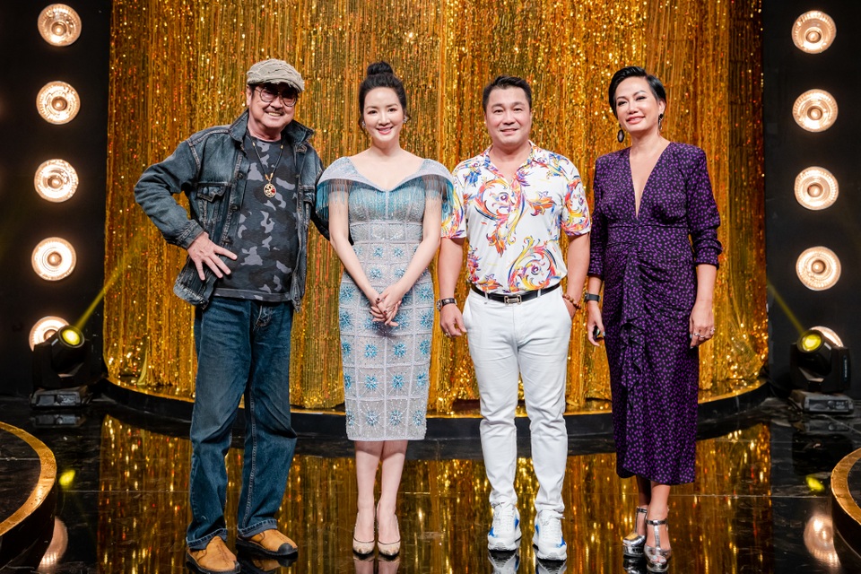 NSƯT Chánh Tín từng bị bạn trai Hoa hậu Giáng My ghen tuông không cho diễn cùng - 5 NSƯT Chánh Tín từng bị bạn trai Hoa hậu Giáng My ghen tuông không cho diễn cùng - 5