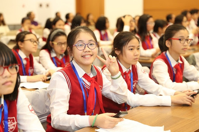 Hà Nội quyết định dừng tuyển sinh mới hệ song bằng lớp 6 từ năm học 2021-2022 - Ảnh 2. Hà Nội quyết định dừng tuyển sinh mới hệ song bằng lớp 6 từ năm học 2021-2022 - Ảnh 2.