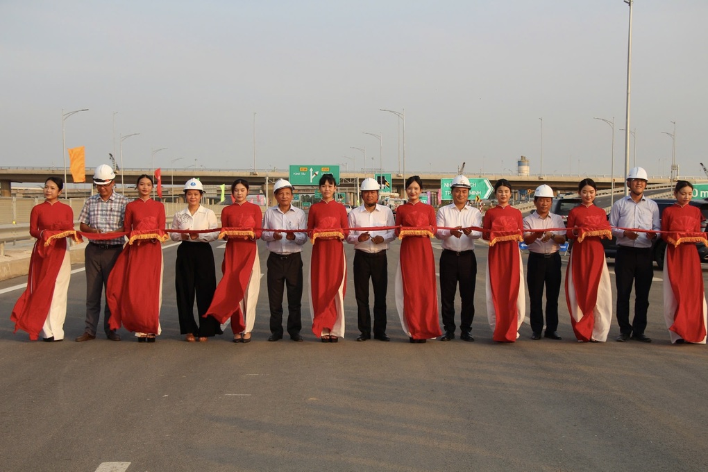 Thông xe cao tốc Biên Hòa - Vũng Tàu, người dân có thêm lộ trình đi chơi lễ - 1
