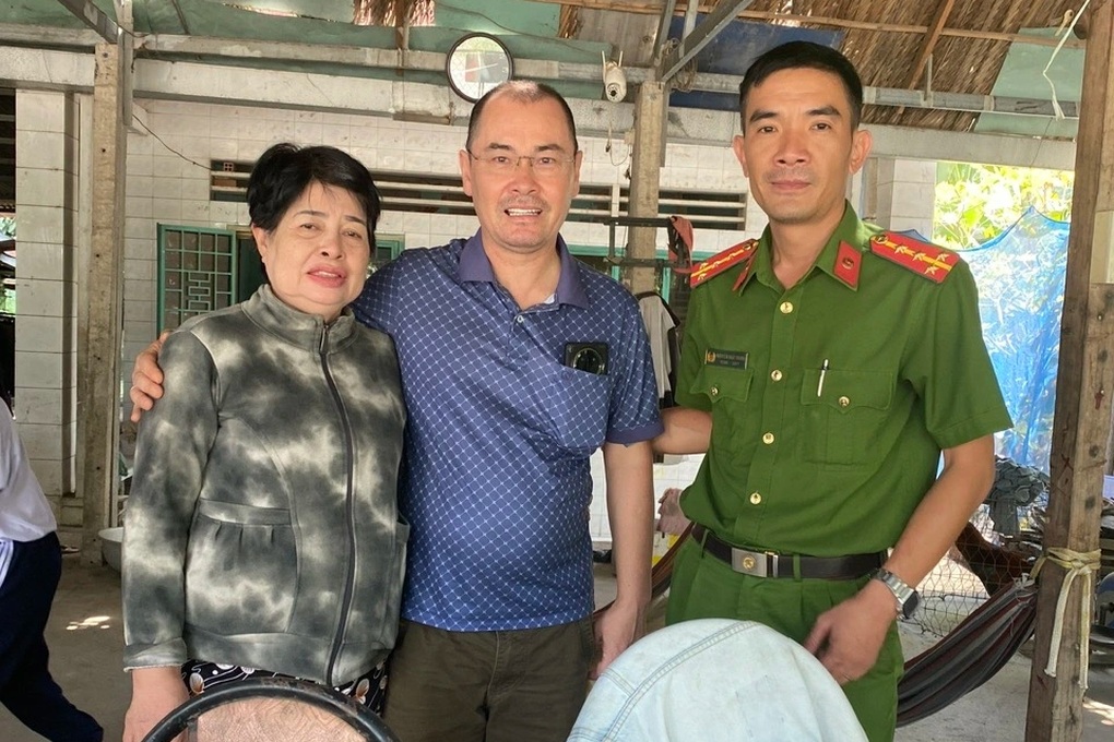 Cuộc gọi định mệnh khép lại hành trình 40 năm tìm cha của Việt kiều Pháp - 1 Cuộc gọi định mệnh khép lại hành trình 40 năm tìm cha của Việt kiều Pháp - 1