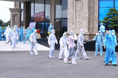 51 Chiến sĩ áo trắng trở về từ tâm dịch Bắc Giang phải cách ly 21 ngày