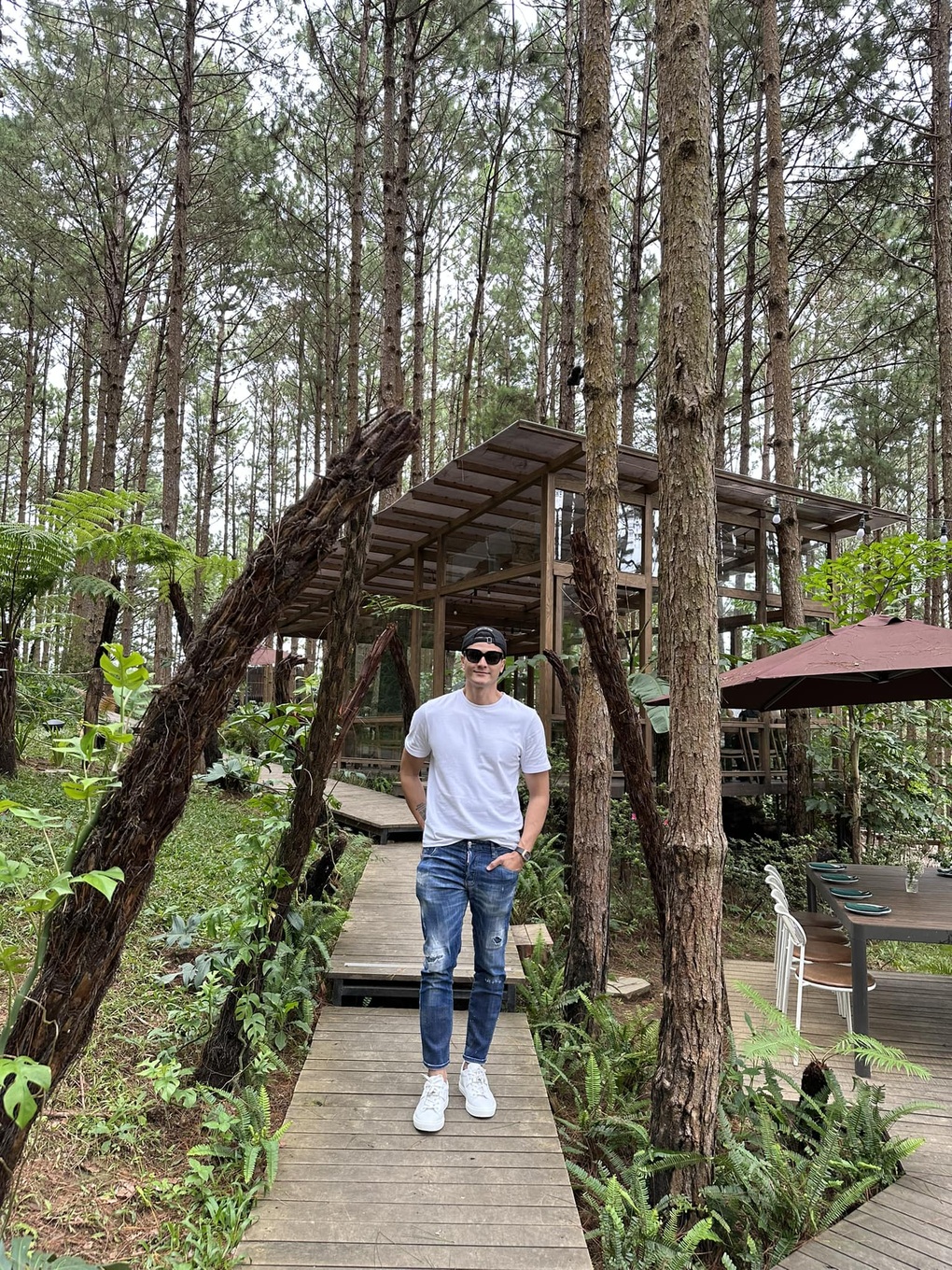 Siêu mẫu Vĩnh Thụy tuổi 34: Sống kín tiếng, nghi vấn kết hôn vợ đại gia - 4