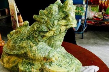 Phát hiện cổ vật quý nặng 20kg trong khu phế tích chùa cổ