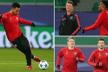 Man Utd cười giòn tan ở buổi tập tại Volkswagen-Arena