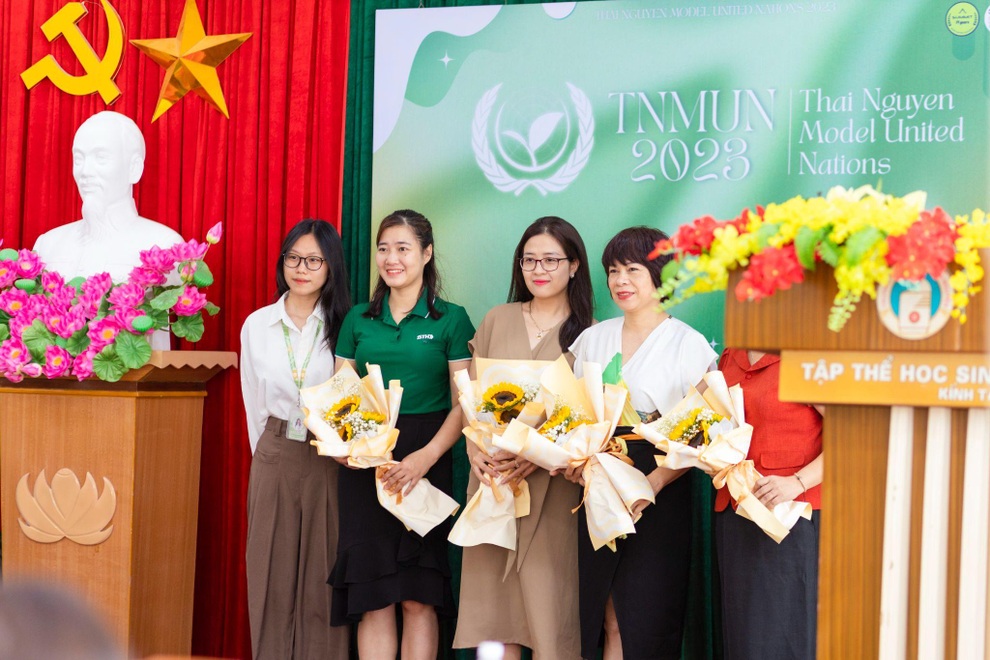 Nữ sinh Ngoại thương và bí quyết để đạt 8.0 IELTS và 1.500 SAT - 3 Nữ sinh Ngoại thương và bí quyết để đạt 8.0 IELTS và 1.500 SAT - 3
