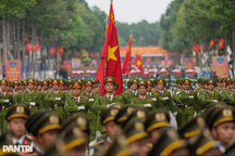 Quy định mới về mức đóng BHYT của sĩ quan, chiến sĩ công an từ 13/10