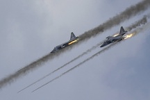 Nga nã tên lửa hành trình, trút mưa bom xuống thành trì IS