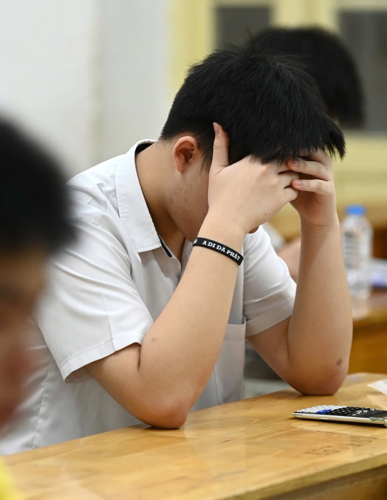 Kỳ thi đánh giá năng lực “trăm tỷ” và câu hỏi về lỗ hổng trong tổ chức - 6 Kỳ thi đánh giá năng lực “trăm tỷ” và câu hỏi về lỗ hổng trong tổ chức - 6